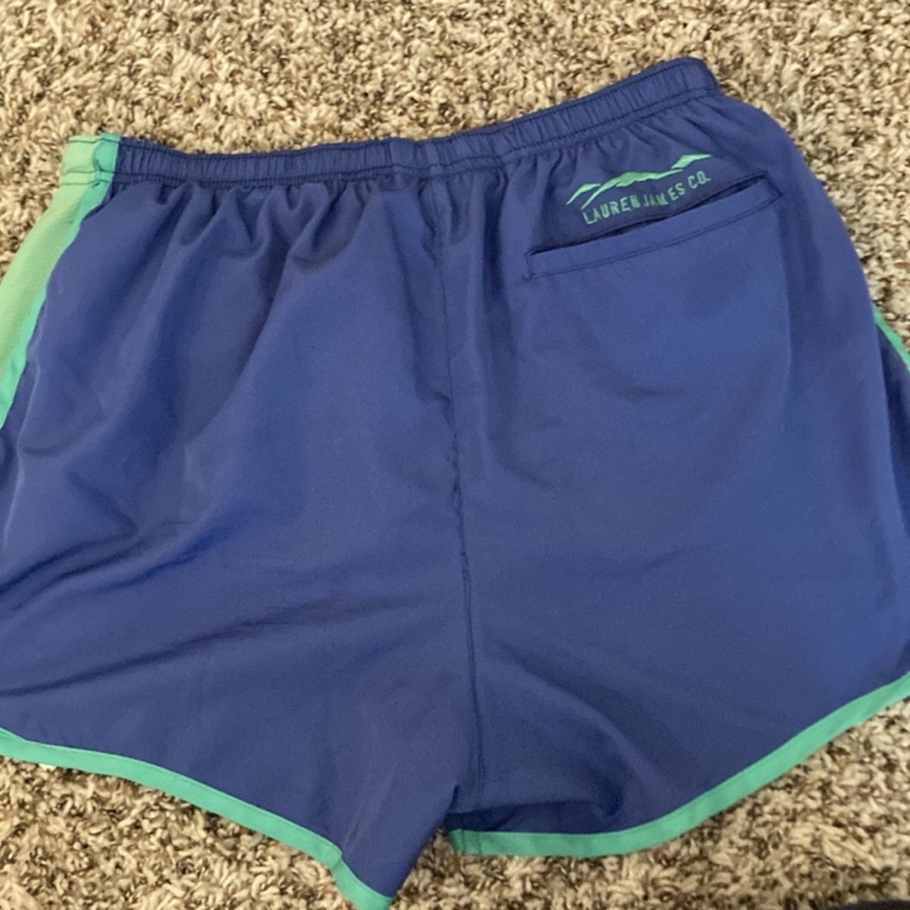Shorts - Picture 5 of 7